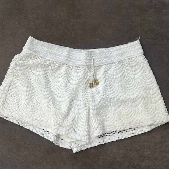 Lilly Pulitzer White Lace Shorts - M - Mint condition - Picture 1 of 4